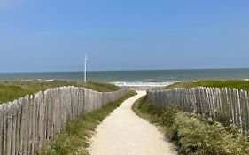 Appartement 2 pièces en rez-de-chaussée dans résidence avec accès direct à la plage